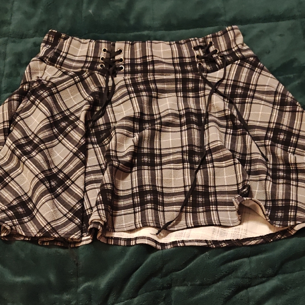 Chic Plaid Skater Skirt - Black and White